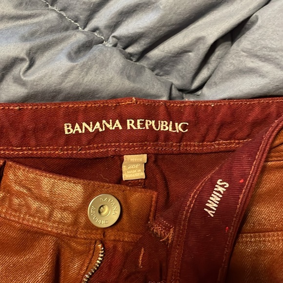 Banana Republic 28P skinny burgundy jeans - Picture 3 of 3